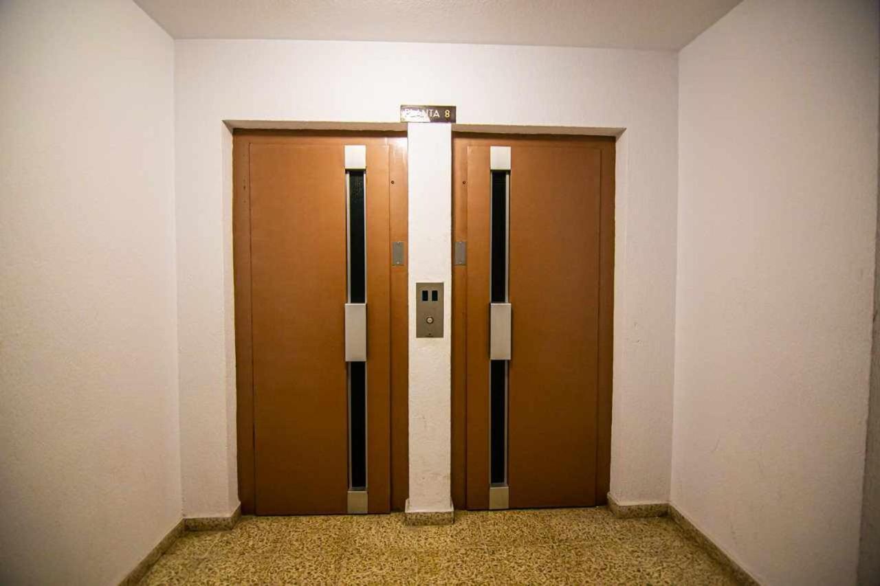Apartamento Heroes De Sostoa Malaga Bagian luar foto